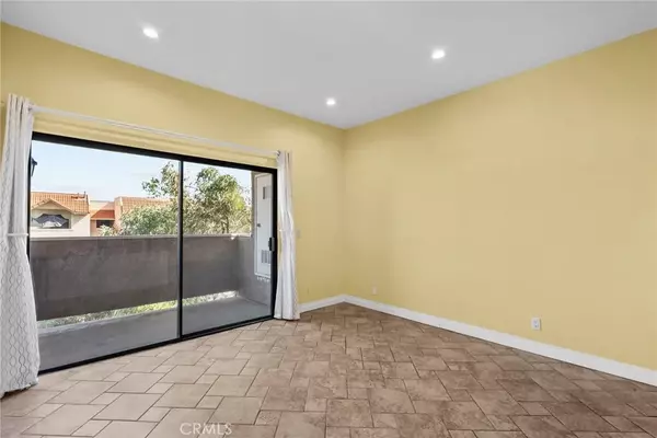 San Fernando, CA 91340,10943 Laurel Canyon Boulevard #C10