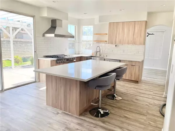 Fontana, CA 92336,5433 Grand Prix Court