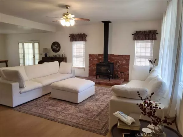 Green Valley, CA 91390,15811 Calle El Capitan