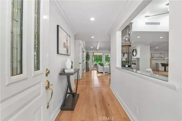 Woodland Hills, CA 91367,6022 Elba Place