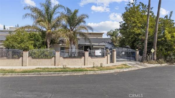 8134 Baird Avenue, Reseda, CA 91335