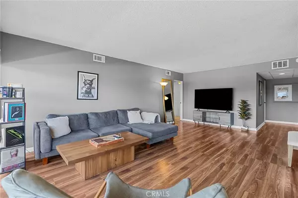 Encino, CA 91316,5454 Zelzah Avenue #309