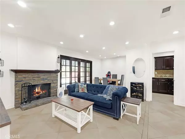 Chatsworth, CA 91311,9527 Oso Avenue