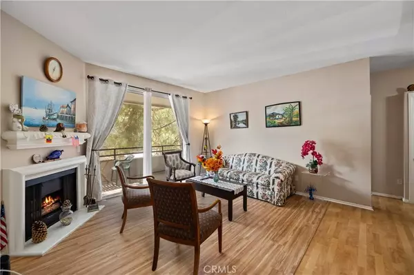 Lancaster, CA 93536,2827 W Avenue K12 #211