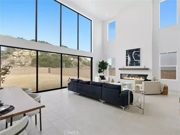 Chatsworth, CA 91311,9539 N Andora Avenue