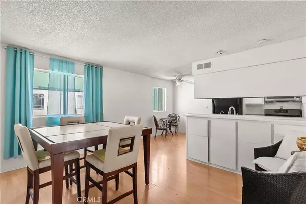 9740 Sepulveda Boulevard #20, North Hills, CA 91343