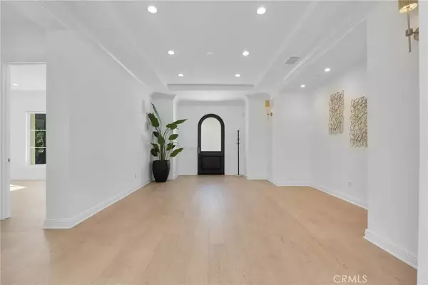 Porter Ranch, CA 91326,20448 W Liverpool Way