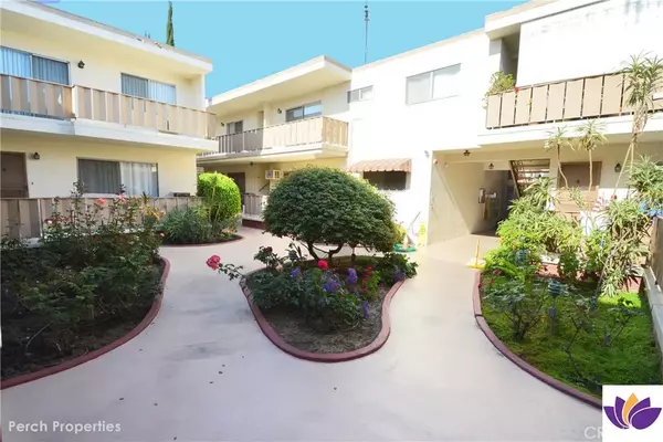 Los Angeles, CA 90027,1755 N Berendo Street #28