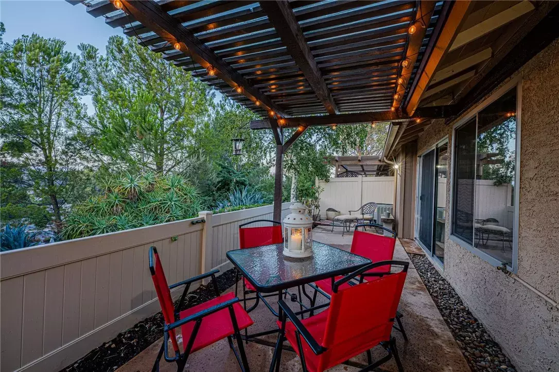 Newhall, CA 91321,26166 Rainbow Glen Drive