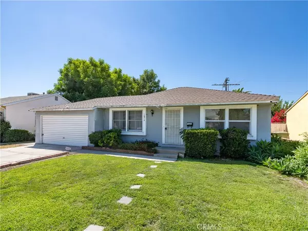 16918 Bassett Street, Lake Balboa, CA 91406