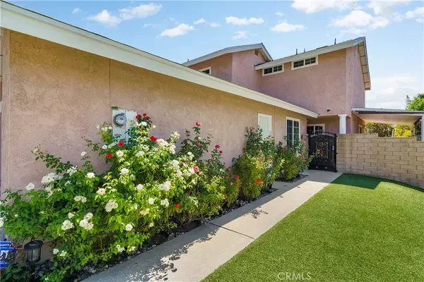 Chatsworth, CA 91311,22018 Craggy View Street