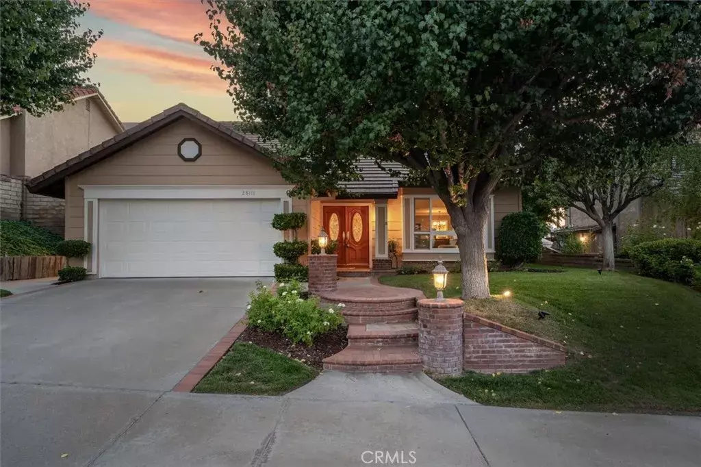 Saugus, CA 91350,28111 Vernal Way