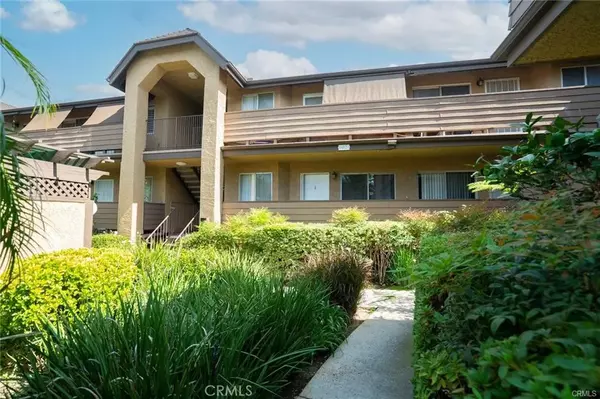 Van Nuys, CA 91405,14821 Sherman Way #12