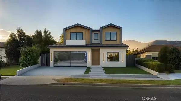 Burbank, CA 91501,706 S Kenneth Road