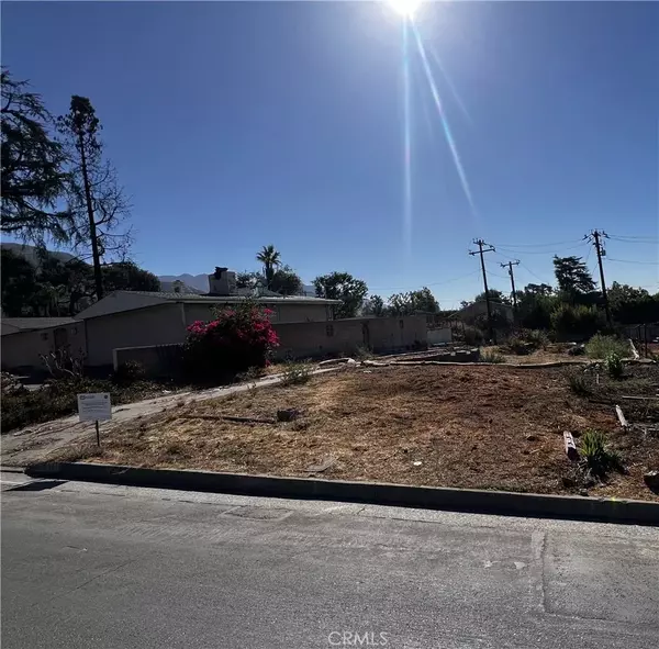 Altadena, CA 91001,2938 Maiden Lane