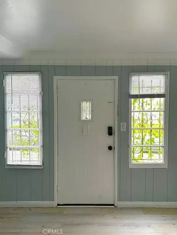 Venice, CA 90291,1302 Pacific Ave #2