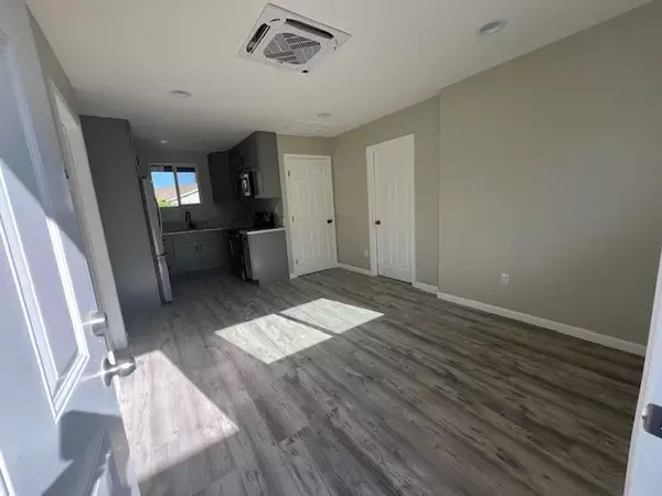 Sylmar, CA 91342,11431 Wheeler
