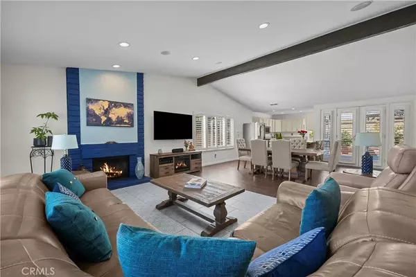 Valencia, CA 91355,25475 Langston