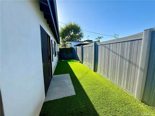 Reseda, CA 91335,18238 Hartland Street