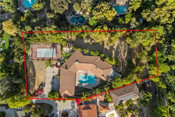 20140 Wells Drive, Woodland Hills, CA 91364