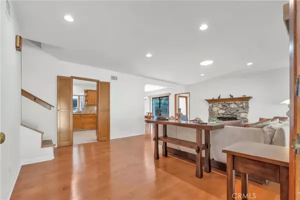 Woodland Hills, CA 91364,4772 Excelente Drive