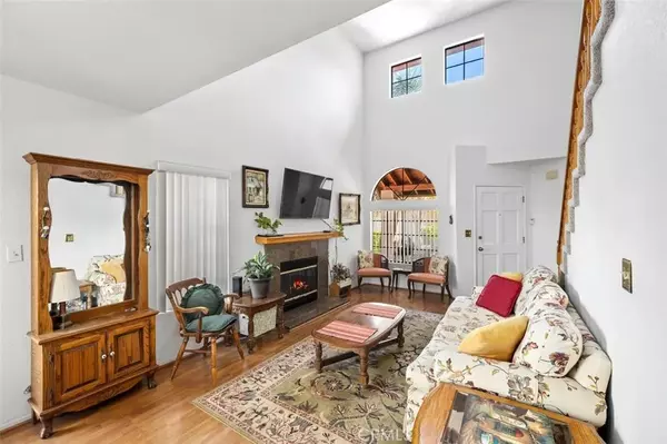 Reseda, CA 91335,18352 Keswick Street #2