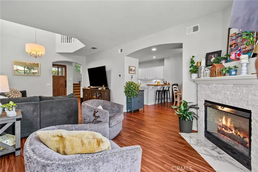 Valencia, CA 91355,24714 Avignon Drive