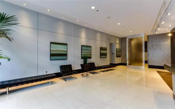 Los Angeles, CA 90015,1100 S Hope Street #1213