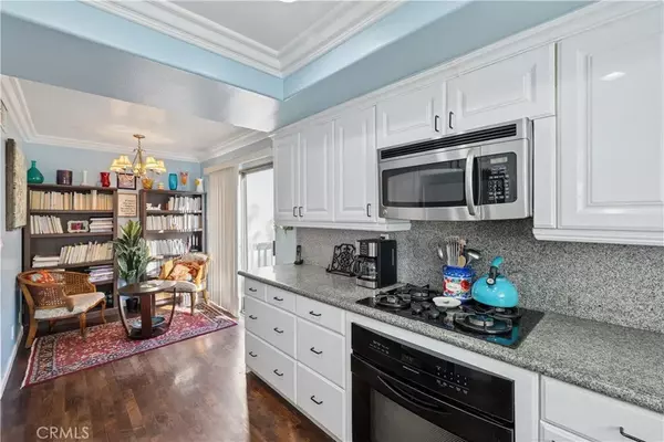 Woodland Hills, CA 91367,23265 Leonora Drive