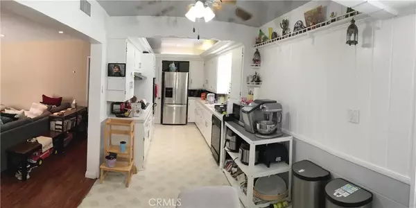 Encino, CA 91316,5044 Newcastle Avenue