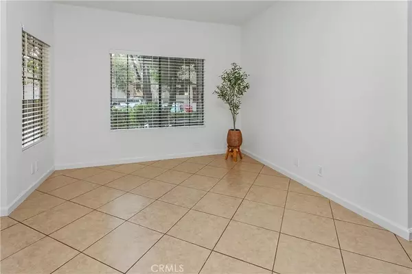 Simi Valley, CA 93063,2304 Archwood Lane #94