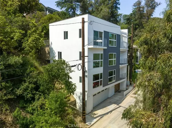 Silver Lake, CA 90039,2635 Adelbert Avenue