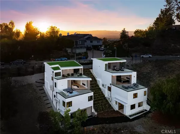 Woodland Hills, CA 91364,5130 Medina Road