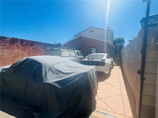 Mission Hills (san Fernando), CA 91345,14609 Fox Street