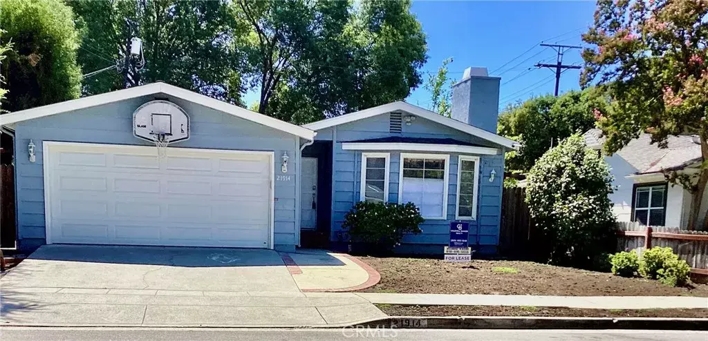 Woodland Hills, CA 91364,21914 Galvez Street