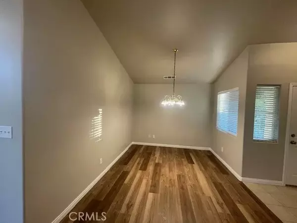 Bakersfield, CA 93313,6914 Water Wheel Drive