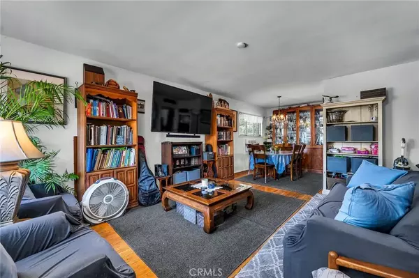 Panorama City, CA 91402,8748 Sylmar Avenue