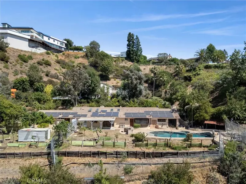 10961 Savona Road, Los Angeles, CA 90077