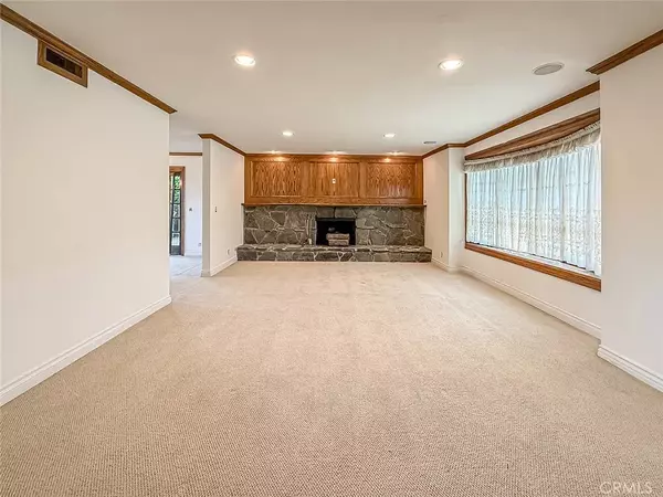 Calabasas, CA 91301,27014 Helmond Drive