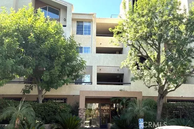 Woodland Hills, CA 91367,5525 Canoga Avenue #203