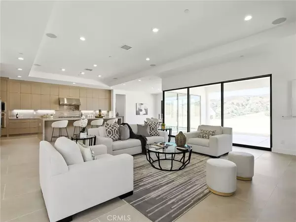 Porter Ranch, CA 91326,11925 Red Hawk Lane