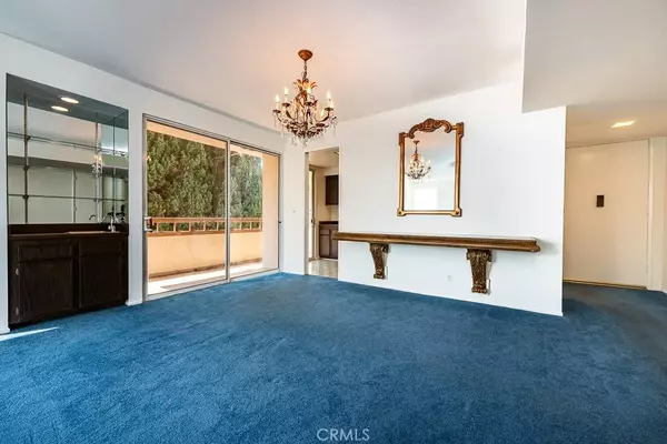 Sherman Oaks, CA 91403,14530 Benefit Street #205