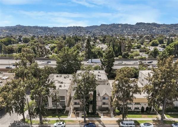 Sherman Oaks, CA 91423,13042 Riverside Dr