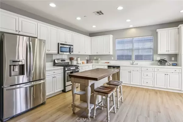 Saugus, CA 91350,21982 Moveo Drive