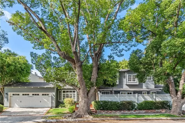 11270 Acama Street, Studio City, CA 91602