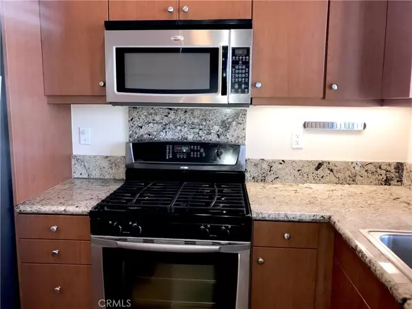 Glendale, CA 91203,395 Arden Avenue #2