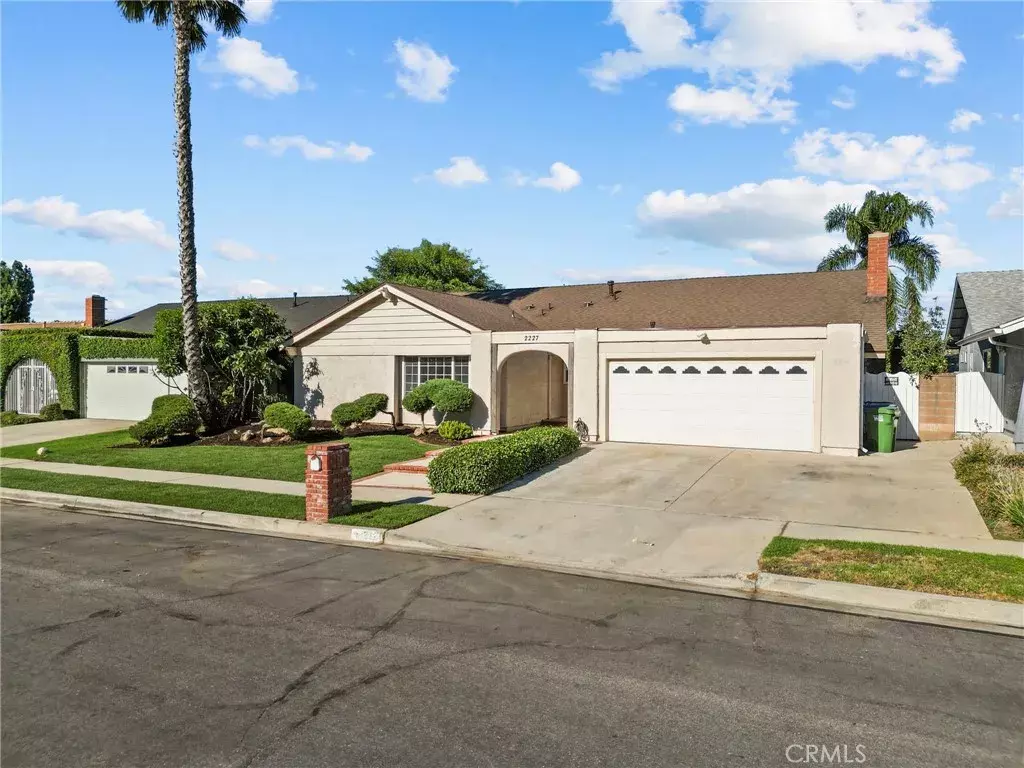 Simi Valley, CA 93063,2227 Timberlane Avenue