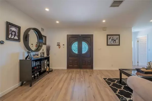 Northridge, CA 91343,16732 Lassen Street