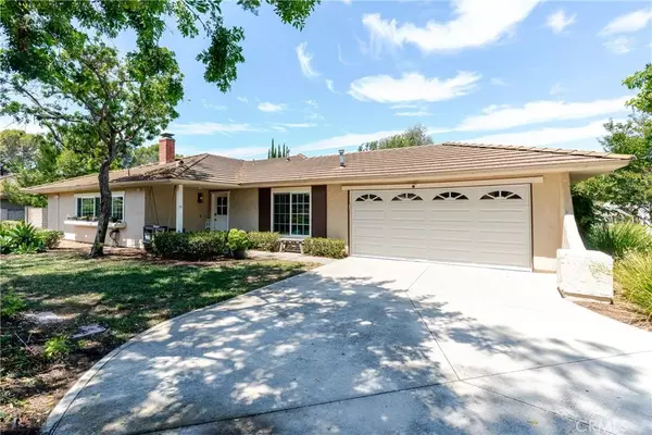 12 Juniper, Irvine, CA 92612