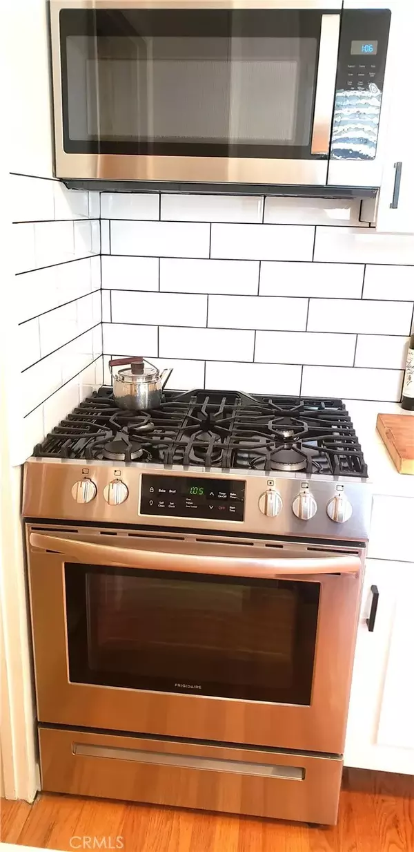 Los Angeles, CA 90039,4131 Perlita Avenue #B